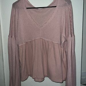 Long sleeve v-neck shirt